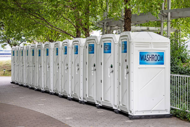 Best Luxury portable toilet rental  in Sheffield, OH